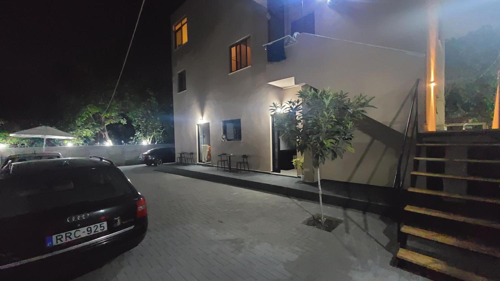 Guest House Tian & Hojz Durrës Zewnętrze zdjęcie